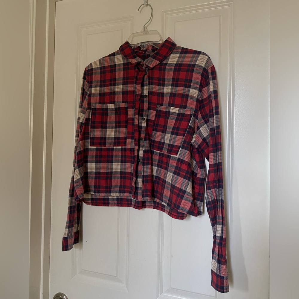 slightly cropped checkered button up from topshop
